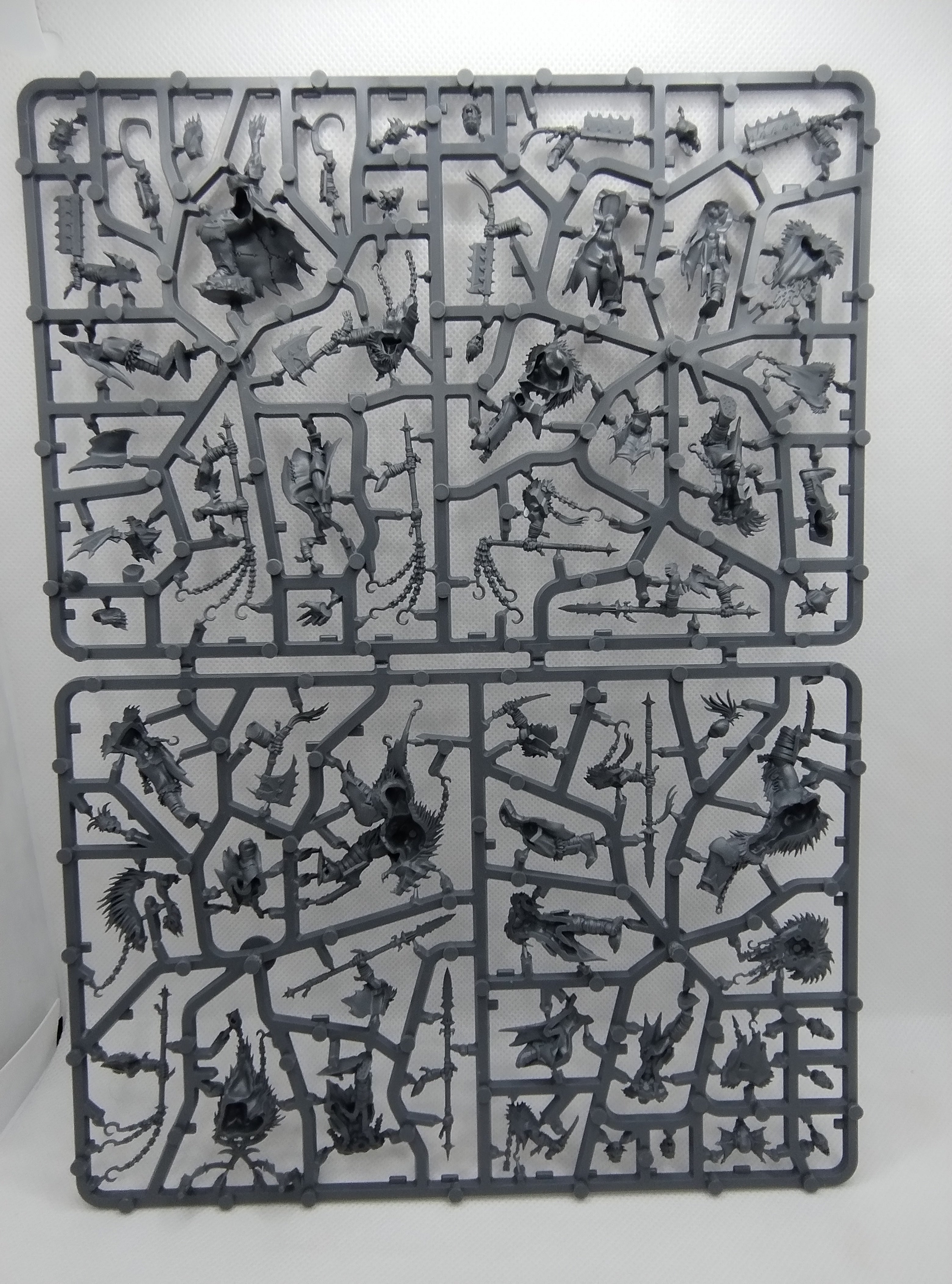 Claws of Karanak new on sprue