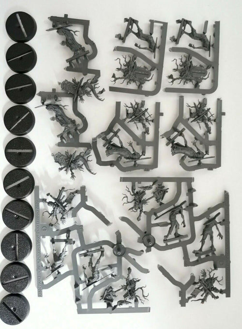 Deadwalker Zombies from Cursed City new on sprue