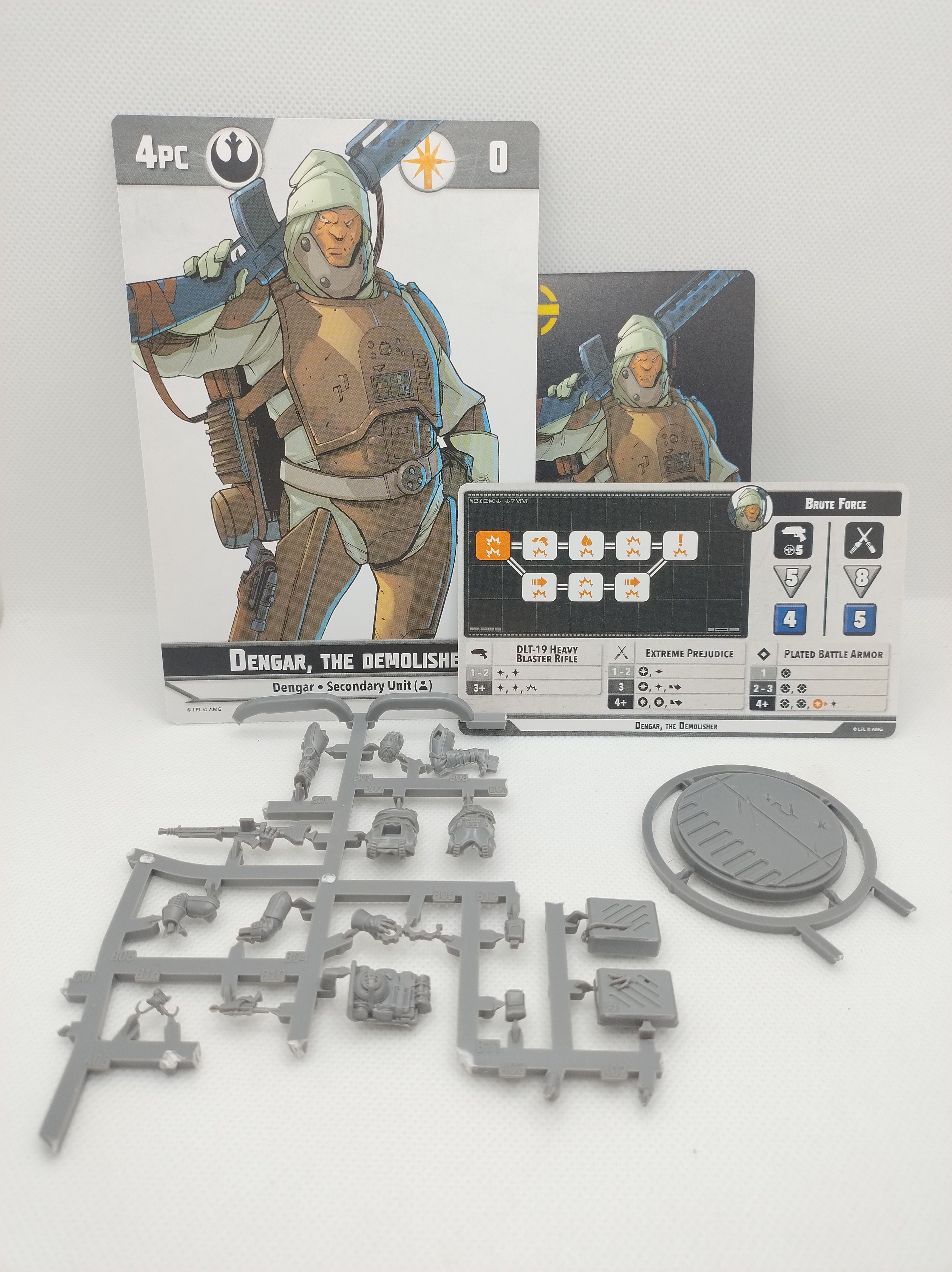 Dengar on sprue with cards for Star Wars Shatterpoint