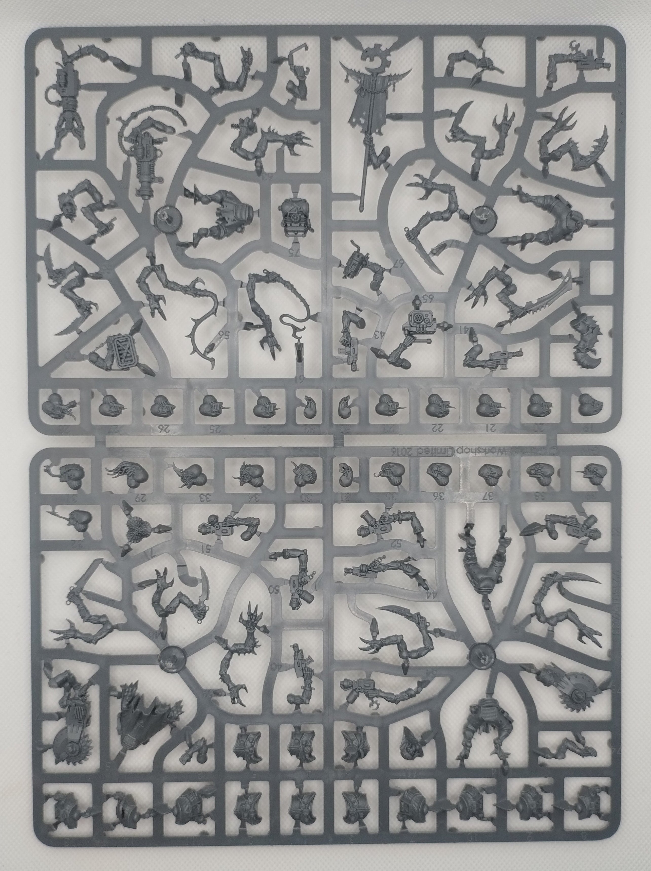 Five genestealer cults Hybrid Metamorphs new on sprue