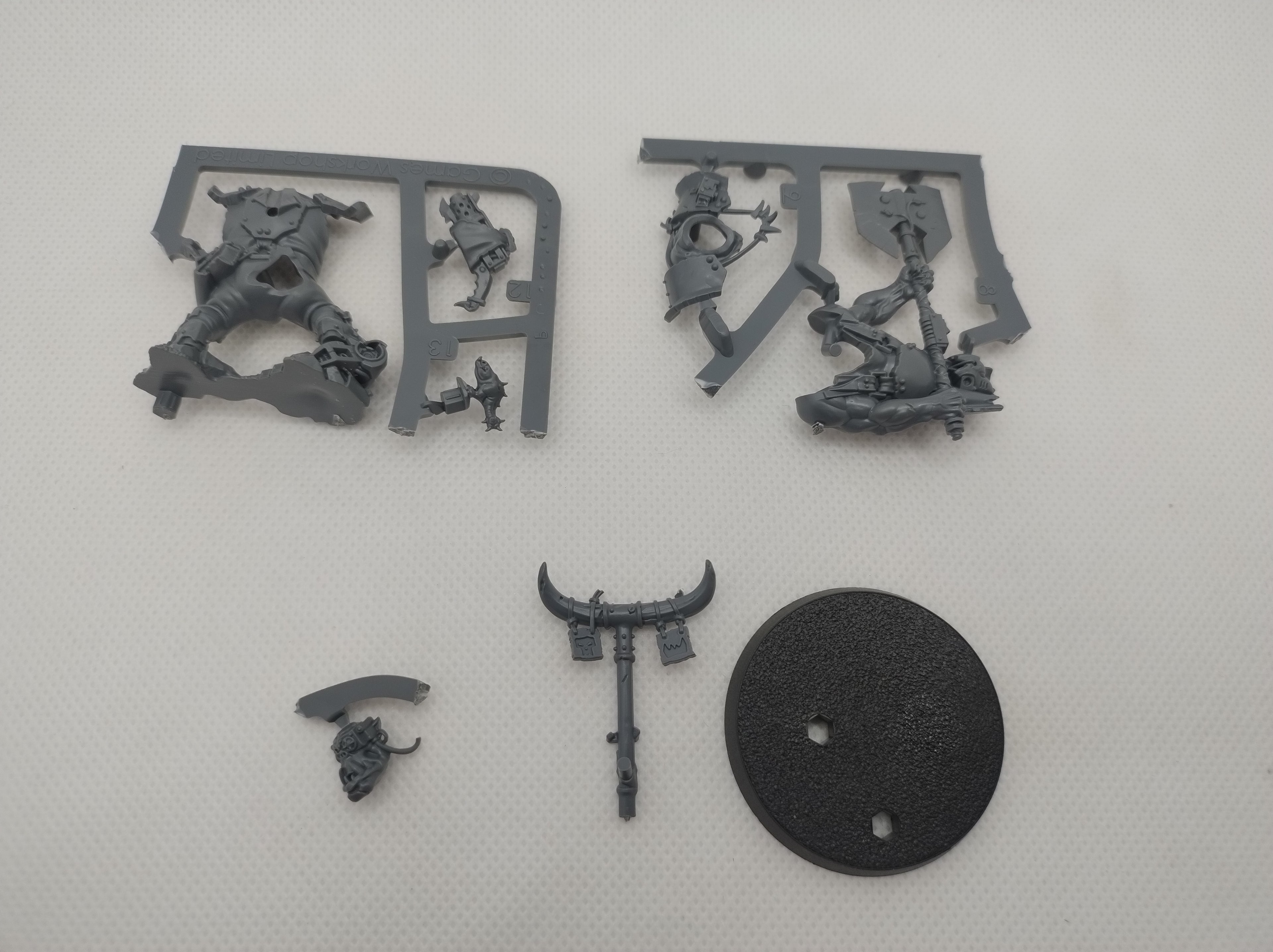 Ork Bigboss from the Warhammer Armageddon set