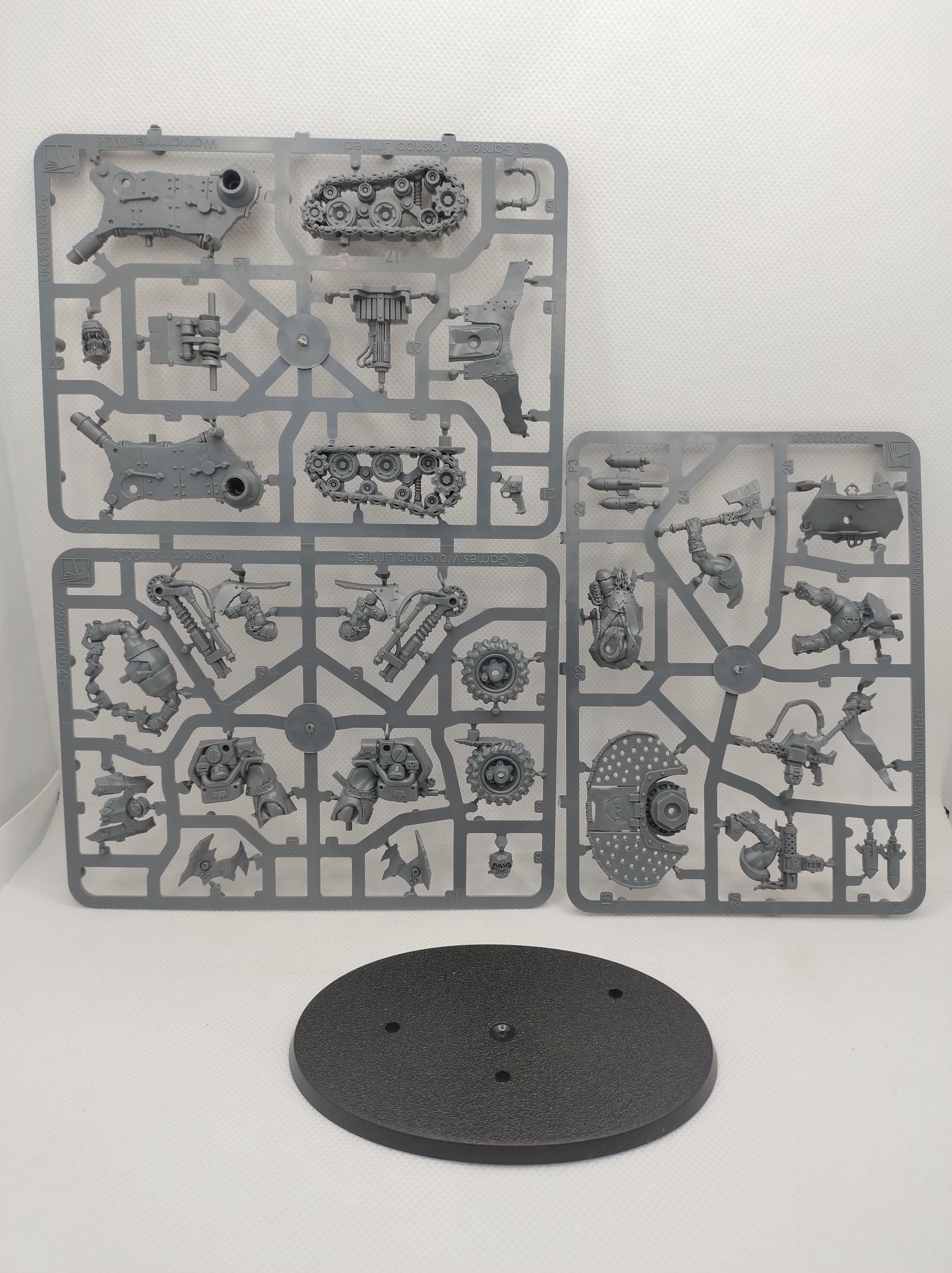 Ork Wartrakk from the Warhammer Armageddon set