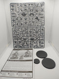 Two Kastelan Robots new on sprue