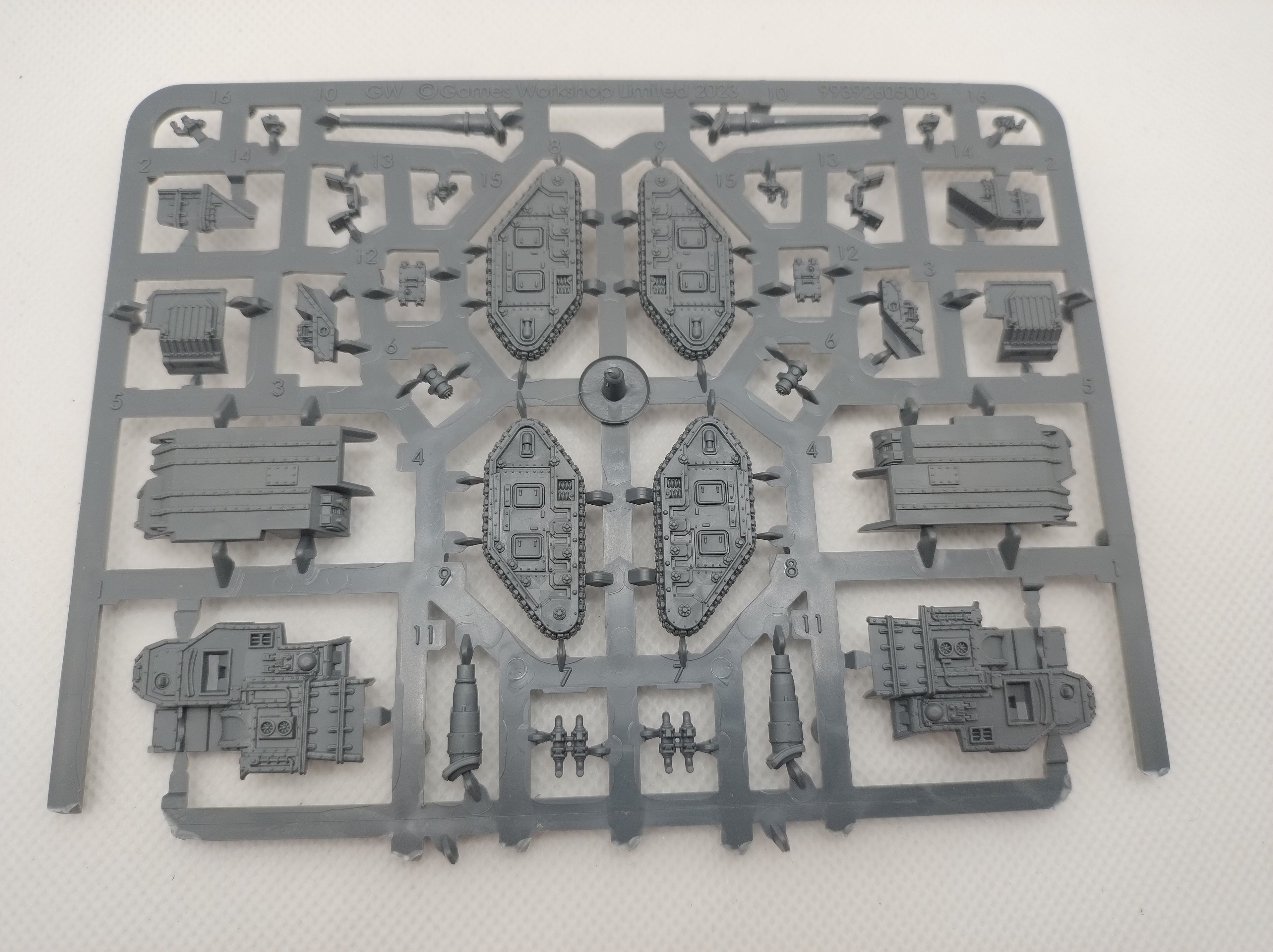 Two Medusa or Basilisk for legions imperialis new on sprue