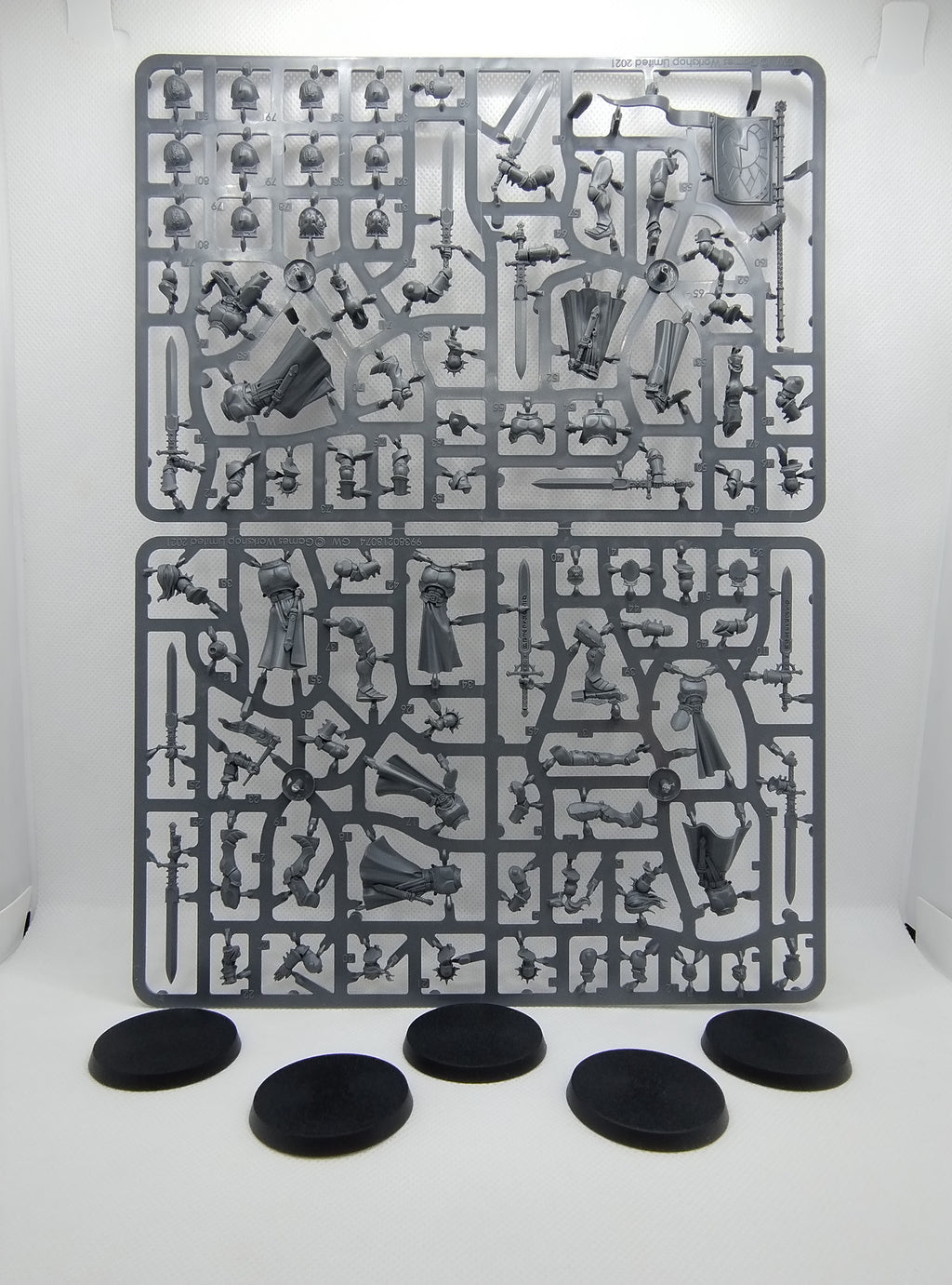 Vanquishers x5 new on sprue